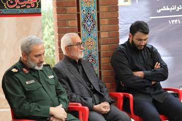 مراسم رونمایی از یادمان شهدای گمنام